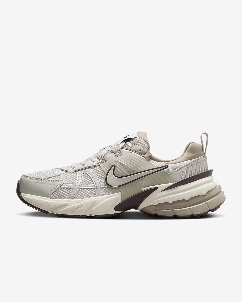 Nike beige sneakers womens best sale